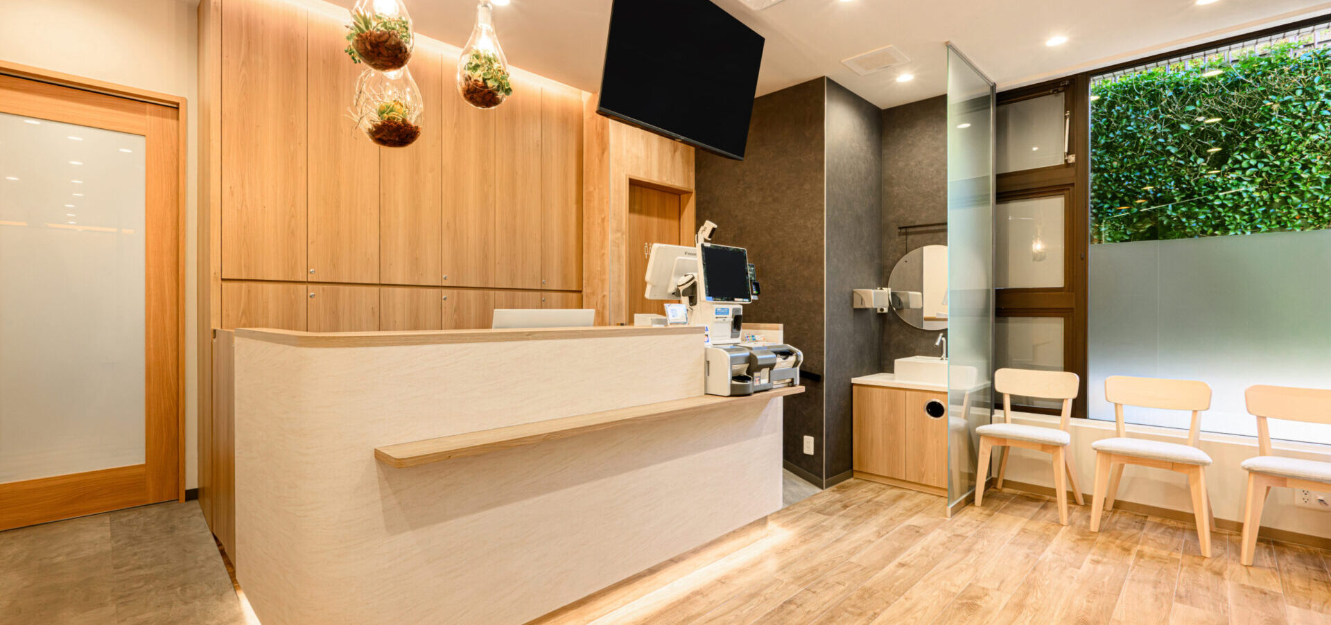 メインビジュアル01（PC）