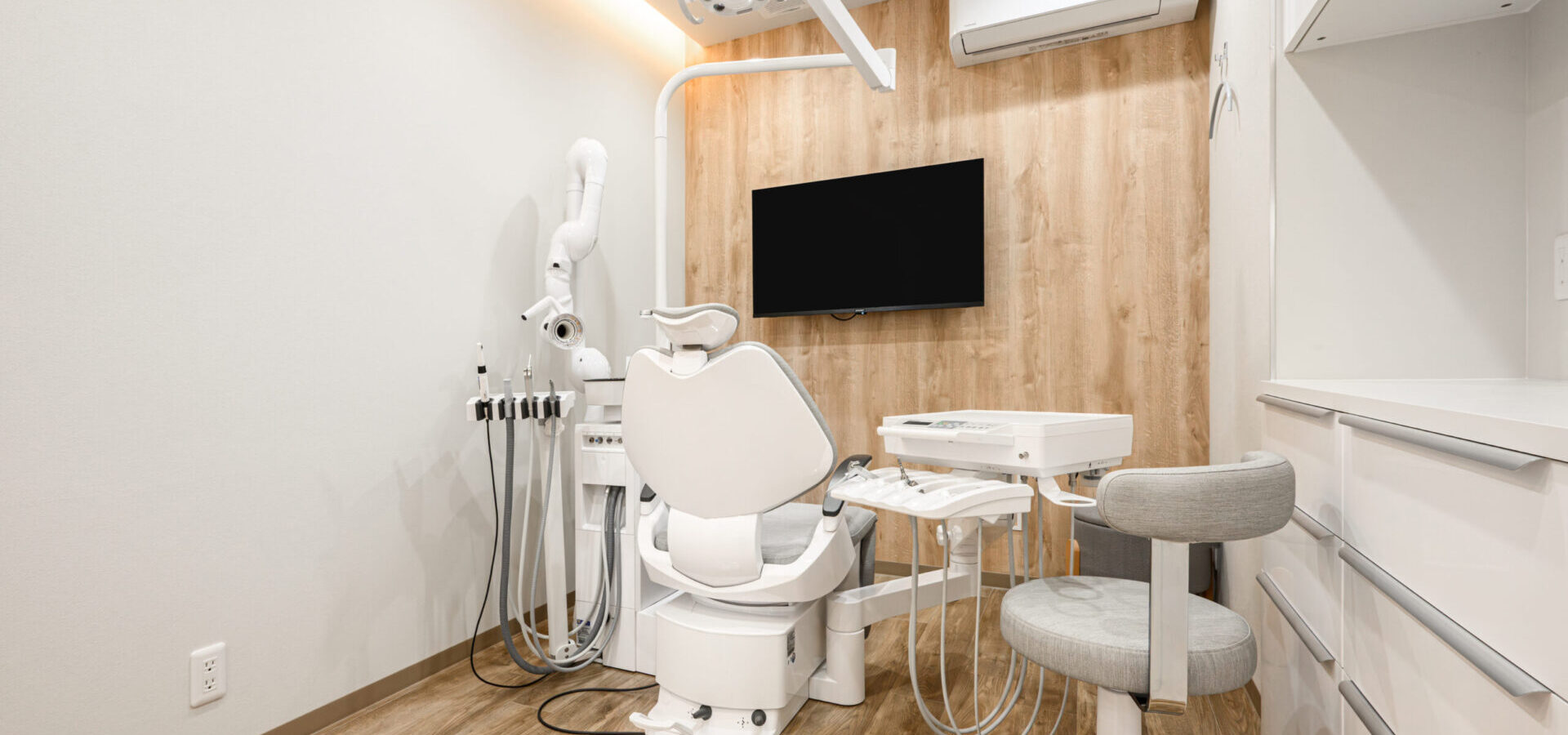 メインビジュアル02（PC）