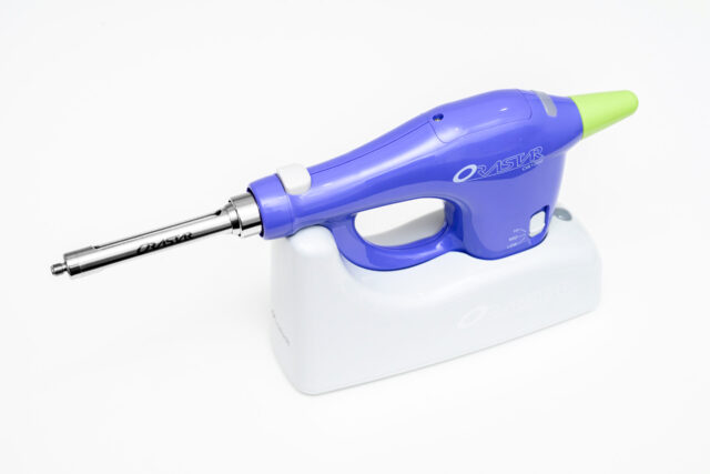 自動麻酔注入器